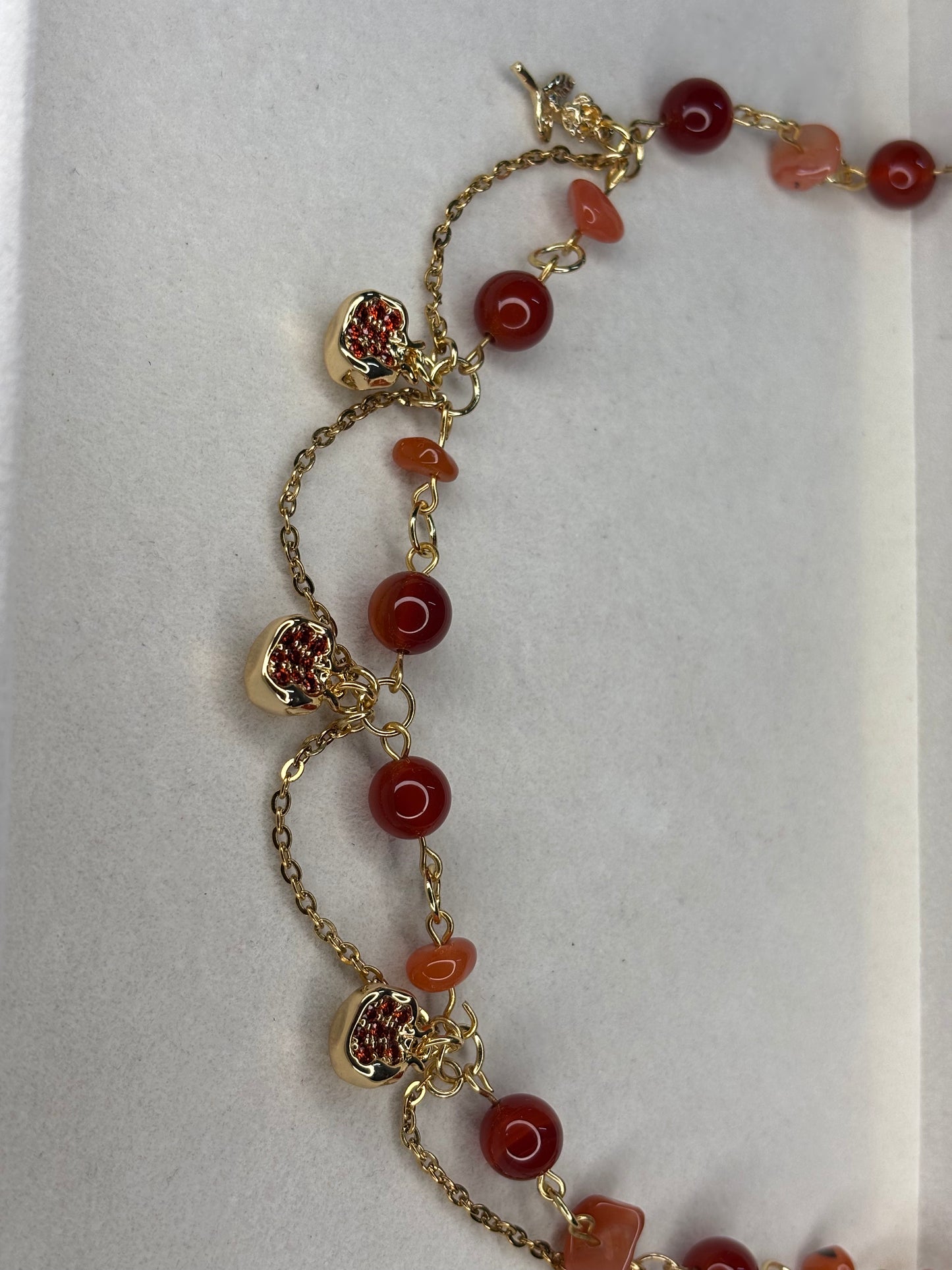 „Persephone“ - Karneol, Edelstahl 18k vergoldet