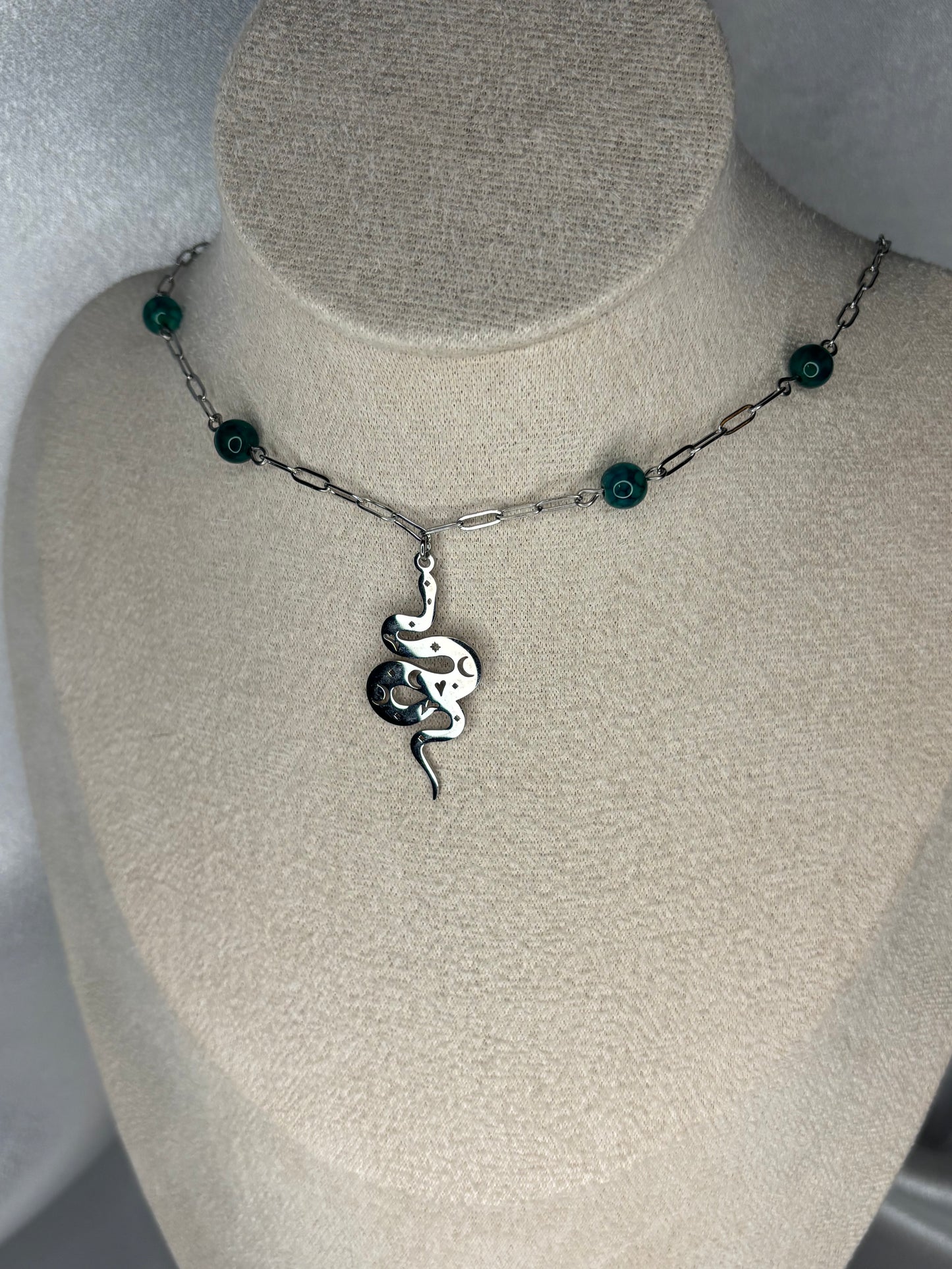 „Medusa’s Kiss“ - Choker