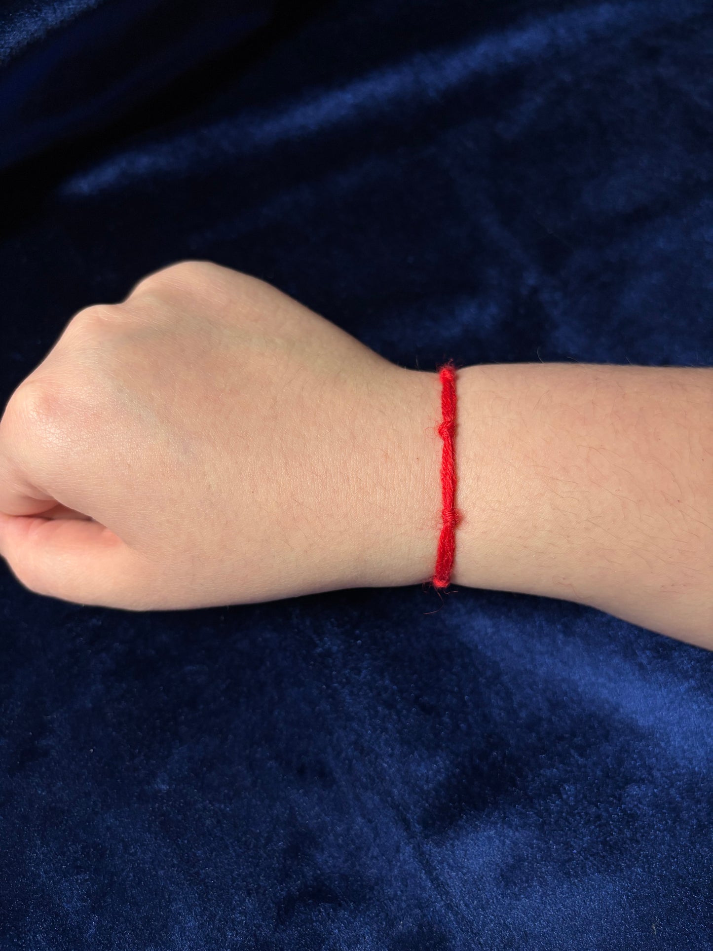Schutzamulett „Roter Schutzfaden der 7 Knoten“